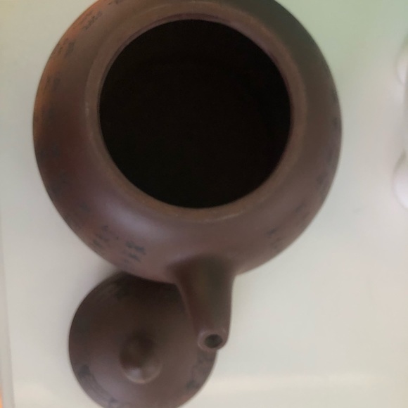 Authentic RARE Yixing  Purple sand teapot - Picture 4 of 5